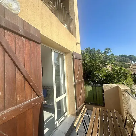 Vue A Ile Rousse Avec Parking Prive